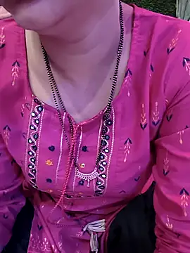 kaveerpooja947 online show from November 2025 05:20:01 PM