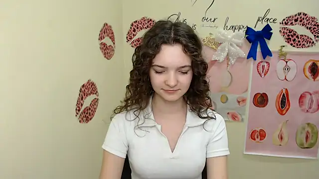  SusieSu  online show from December 2024 01:13:02 PM