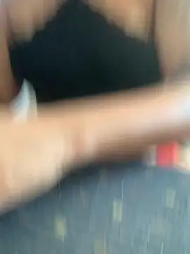 Gabrielleof online show from October 2025 01:01:02 PM