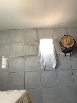 Gabrielleof online show from November 2025 01:12:02 PM