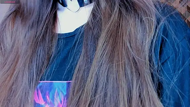 Snapshot of EvaBradley chatting on December 2024 03:52:01 PM EvaBradley online show from December 2024 03:52:01 PM