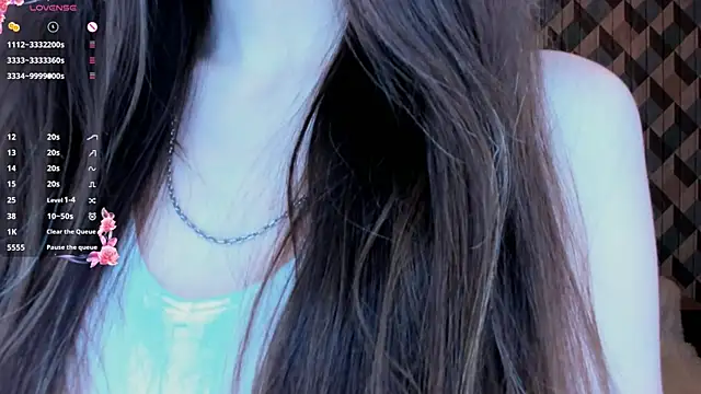 Snapshot of EvaBradley chatting on December 2024 04:04:01 PM EvaBradley online show from December 2024 04:04:01 PM