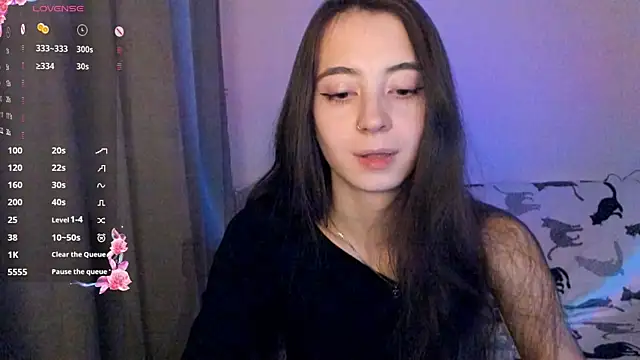 EvaBradley online show from November 2025 07:16:02 PM