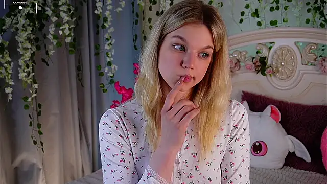 EdlinAlliston online show from October 2025 02:28:02 PM