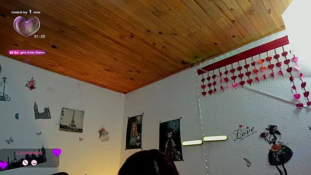 keila j online show from September 2025 11:26:02 AM