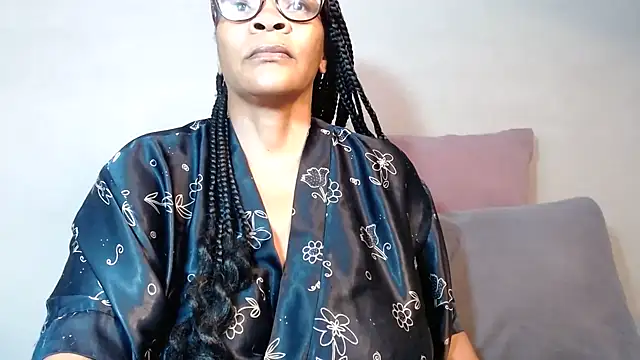 Snapshot of BustyMelonssXXXX chatting on January 2025 12:52:01 PM BustyMelonssXXXX online show from January 2025 12:52:01 PM