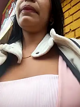 Sara-77 online show from March 2025 06:39:02 PM