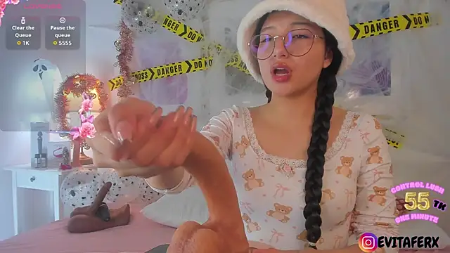 Eva depp online show from October 2025 05:37:01 PM