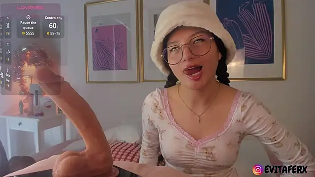 Eva depp online show from November 2025 03:00:01 PM