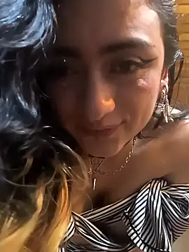 Snapshot of Lila_Desiree chatting on December 2024 04:58:02 AM Lila Desiree online show from December 2024 04:58:02 AM