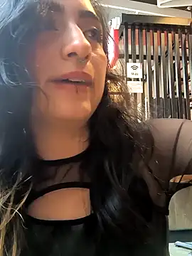 Snapshot of Lila_Desiree chatting on January 2025 07:00:01 PM Lila Desiree online show from January 2025 07:00:01 PM