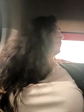 Lila Desiree online show from October 2025 09:35:02 PM