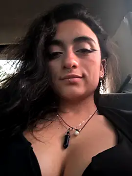 Lila Desiree online show from October 2025 10:21:02 PM