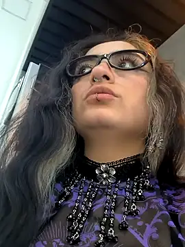 Lila Desiree online show from July 2026 09:57:01 PM