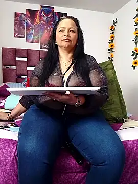 ScarletthJhonson- online show from September 2025 09:31:01 PM