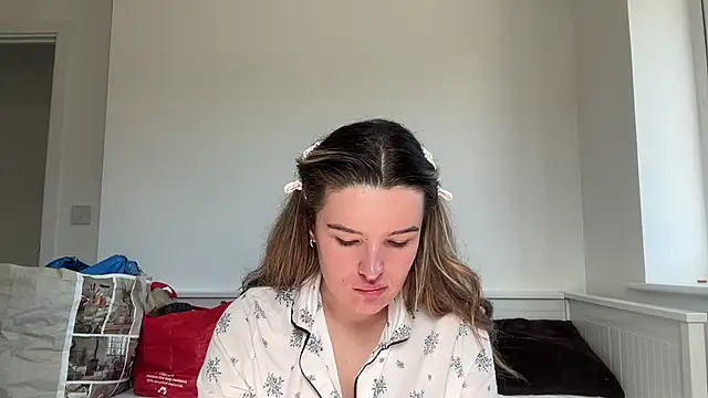 maisiesmithx online show from April 2026 12:27:01 PM