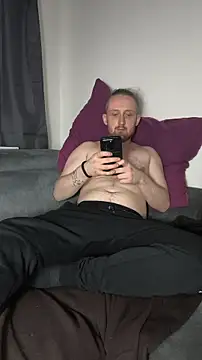 DrownMentallyyy online show from April 2026 08:48:01 AM