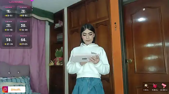 cuttebabe  online show from January 2025 03:26:01 AM