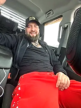 Beardedtattood online show from February 2026 02:18:01 PM