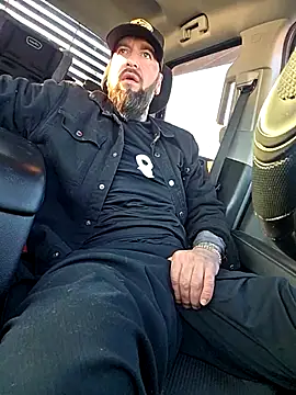 Beardedtattood online show from April 2026 12:14:01 PM