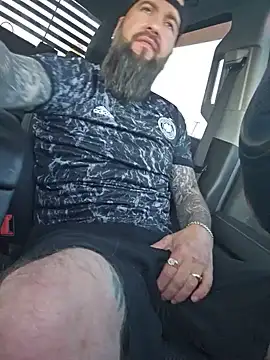 Snapshot of Beardedtattood chatting on June 2026 10:18:02 AM Beardedtattood online show from June 2026 10:18:02 AM