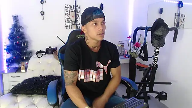 Leonard Price online show from February 2025 03:53:01 PM