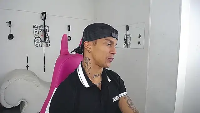 Leonard Price online show from February 2026 02:21:01 PM