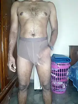 Snapshot of SuranSexy33 chatting on November 2025 09:22:01 AM SuranSexy33 online show from November 2025 09:22:01 AM