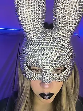 Deepsylove online show from November 2025 04:00:01 AM