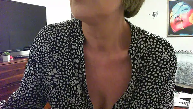 Snapshot of __Angel78__ chatting on January 2025 02:30:01 PM Angel78 online show from January 2025 02:30:01 PM