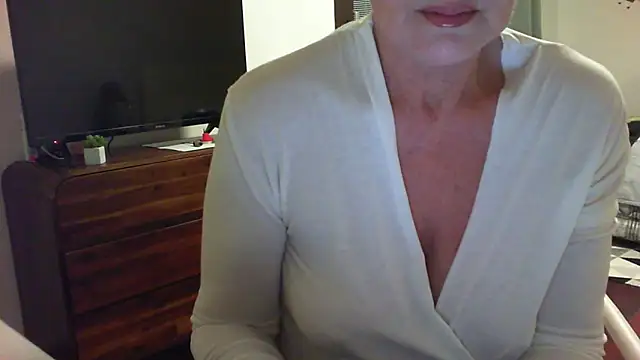 Snapshot of __Angel78__ chatting on March 2025 07:06:01 PM Angel78 online show from March 2025 07:06:01 PM