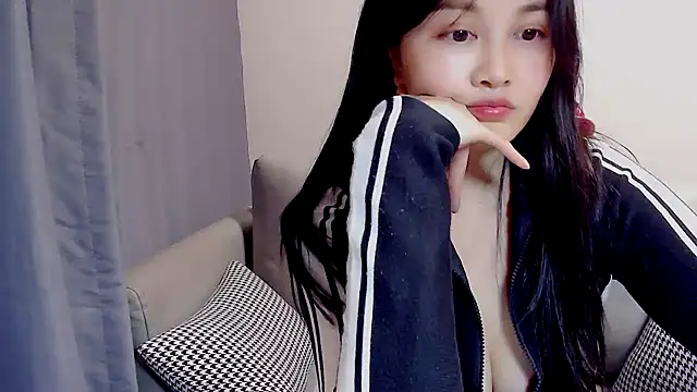Snapshot of Little-sweet chatting on January 2025 12:47:02 PM Little-sweet online show from January 2025 12:47:02 PM