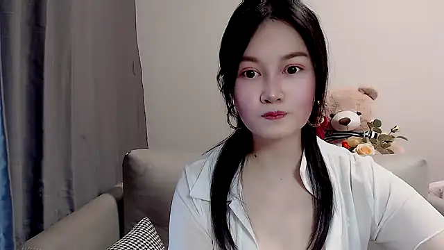 Snapshot of Little-sweet chatting on February 2025 06:08:01 AM Little-sweet online show from February 2025 06:08:01 AM