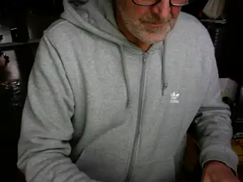 Snapshot of Traumsommer2 chatting on December 2024 01:24:02 PM Traumsommer2 online show from December 2024 01:24:02 PM