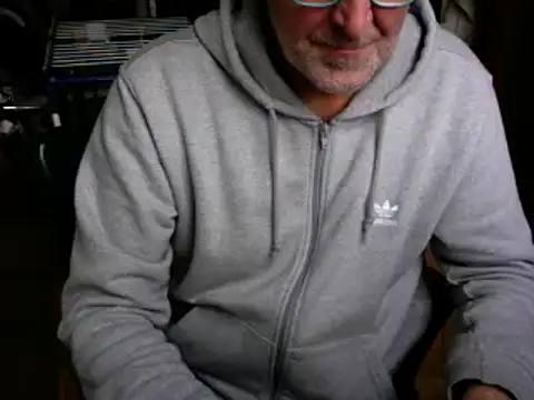 Snapshot of Traumsommer2 chatting on December 2024 11:19:01 AM Traumsommer2 online show from December 2024 11:19:01 AM