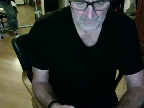 Snapshot of Traumsommer2 chatting on December 2024 03:11:01 PM Traumsommer2 online show from December 2024 03:11:01 PM