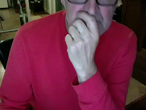 Snapshot of Traumsommer2 chatting on December 2024 04:13:02 PM Traumsommer2 online show from December 2024 04:13:02 PM