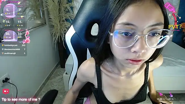 Snapshot of NathaliaSweet_11 chatting on January 2025 04:45:01 PM NathaliaSweet 11 online show from January 2025 04:45:01 PM