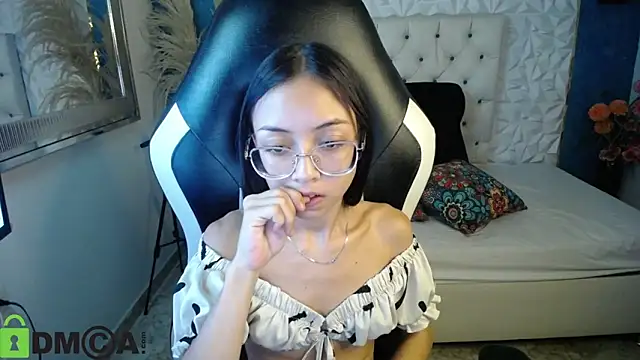 Snapshot of NathaliaSweet_11 chatting on March 2025 05:10:02 PM NathaliaSweet 11 online show from March 2025 05:10:02 PM