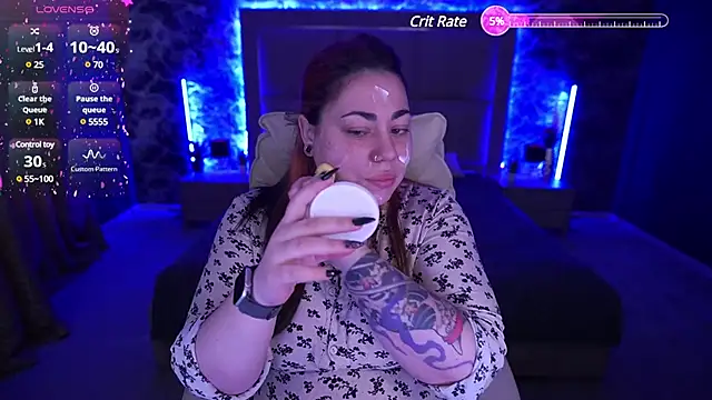 Snapshot of Kittywakee chatting on December 2024 07:31:01 AM Kittywakee online show from December 2024 07:31:01 AM