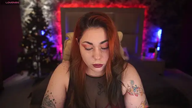 Snapshot of Kittywakee chatting on December 2024 10:08:02 AM Kittywakee online show from December 2024 10:08:02 AM