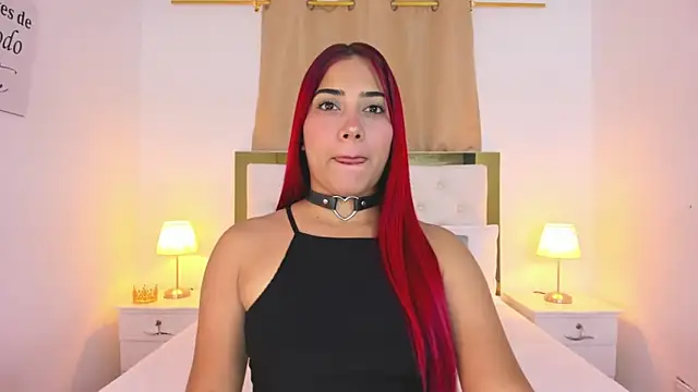 Snapshot of SofiaBosch chatting on October 2025 01:30:01 AM SofiaBosch online show from October 2025 01:30:01 AM