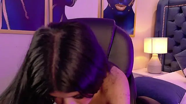 Snapshot of Violet_Grace chatting on October 2025 06:27:02 PM Violet Grace online show from October 2025 06:27:02 PM