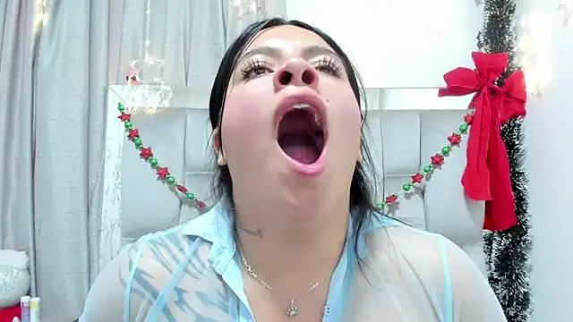 Naia x online show from January 2025 05:07:02 PM