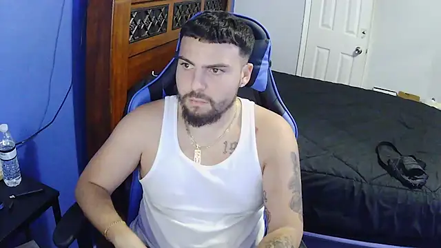 Snapshot of MasterKvn chatting on February 2025 06:12:01 AM MasterKvn online show from February 2025 06:12:01 AM