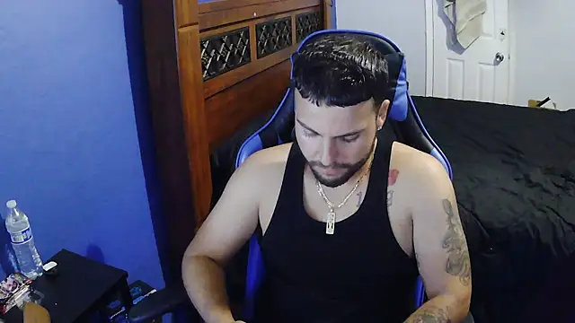 Snapshot of MasterKvn chatting on October 2025 08:51:01 AM MasterKvn online show from October 2025 08:51:01 AM