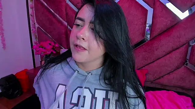 Victoria Rossy online show from September 2025 07:39:01 PM