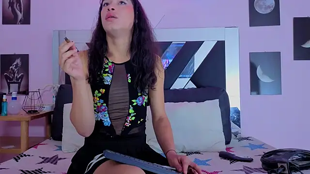 karla bertulucci online show from September 2025 10:08:02 AM