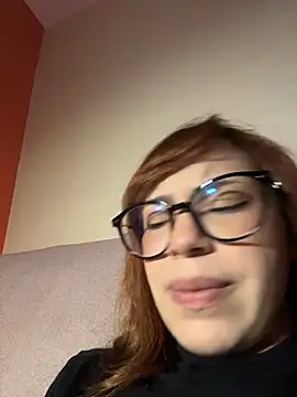 AgnesCampp online show from June 2026 07:47:01 PM
