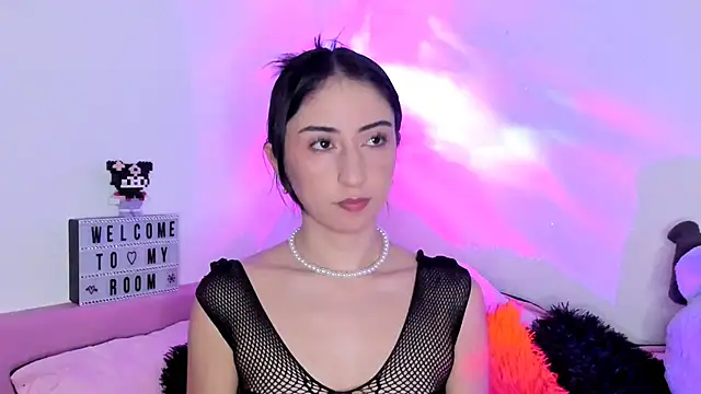 Snapshot of gabyye_capprins chatting on February 2025 07:27:02 PM gabyye capprins online show from February 2025 07:27:02 PM